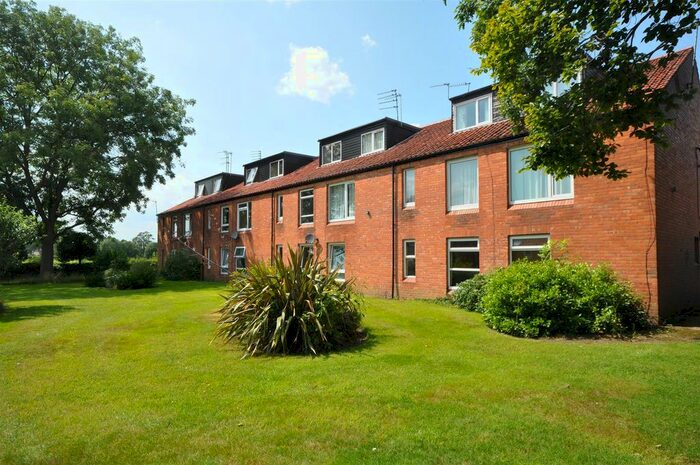 1 Bedroom Flat To Rent In Peel Close, Heslington, York, YO10