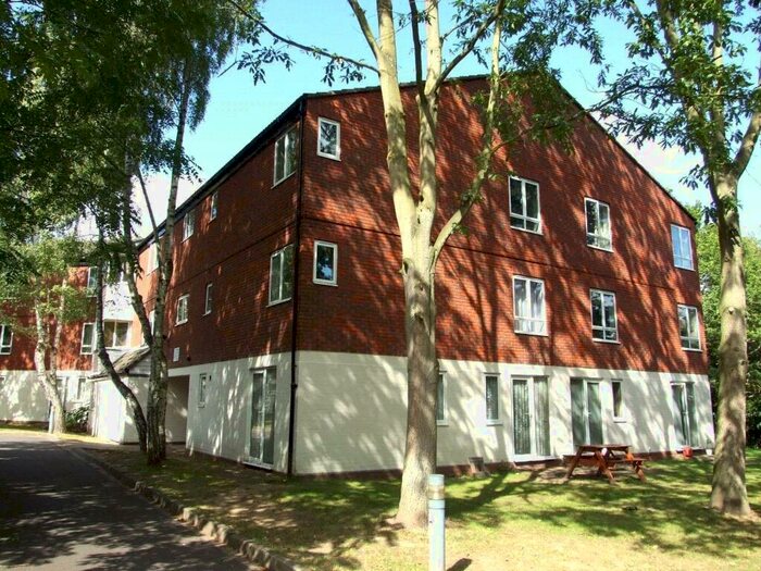 1 Bedroom Apartment To Rent In Mount Pleasant, Mount Lane, Bracknell, Berkshire, RG12