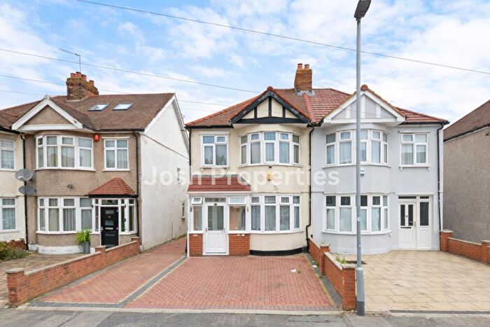 3 Bedroom Semi-Detached House To Rent In Pemberton Gardens, Chadwell Heath, RM6