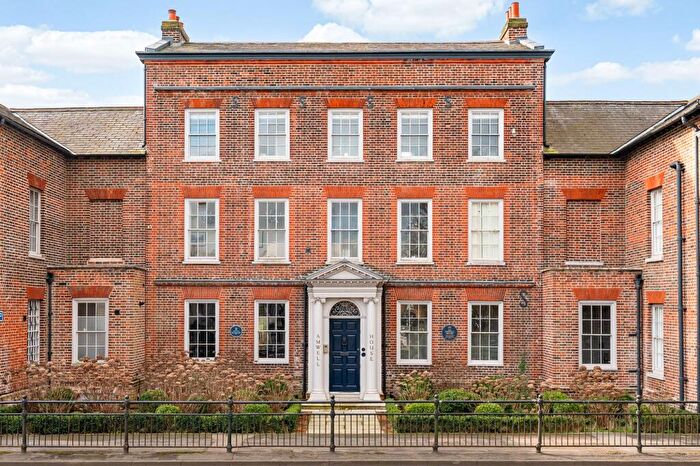 2 Bedroom Flat For Sale In London Road, Amwell House London Road, SG12