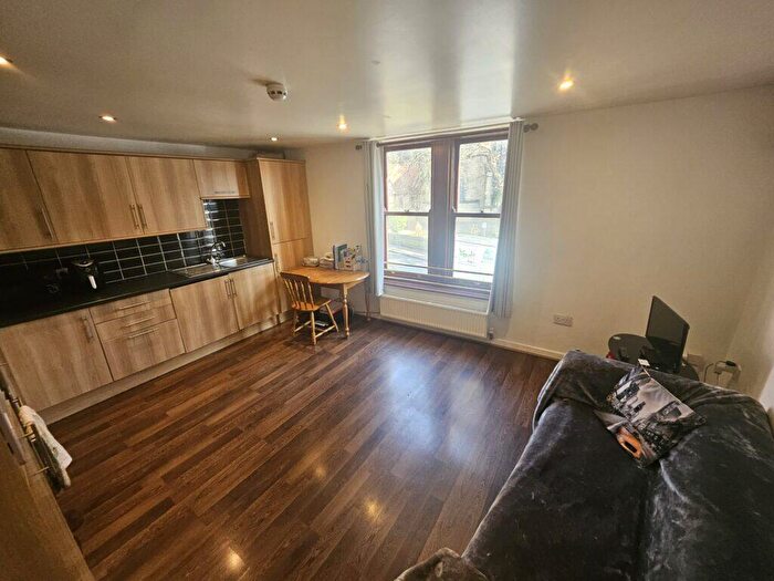 2 Bedroom Apartment To Rent In Flat, St Michaels Road, Headingley, Leeds, LS6