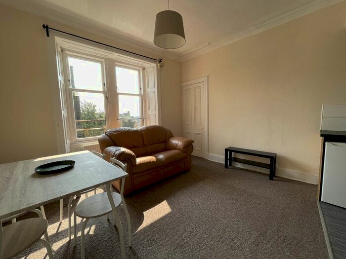 1 Bedroom Flat To Rent In Lochee Road, Dundee, DD2