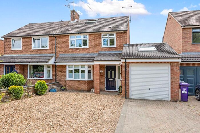 4 Bedroom Semi-Detached House For Sale In Bedford Road, Hitchin, SG5