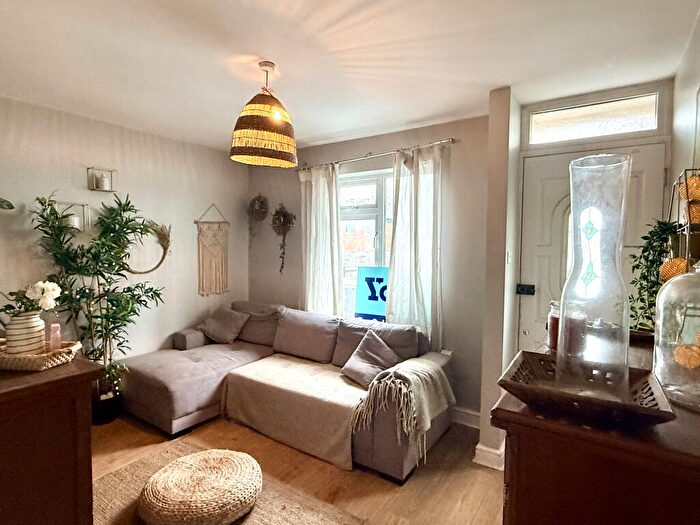 2 Bedroom Terraced House For Sale In Charter Street, Chatham, ME4