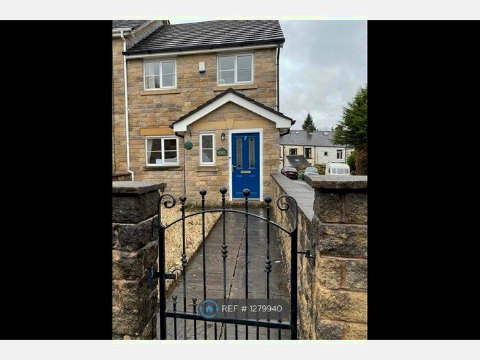 3 Bedroom End Of Terrace House To Rent In Bedford Street, Bolton BL7