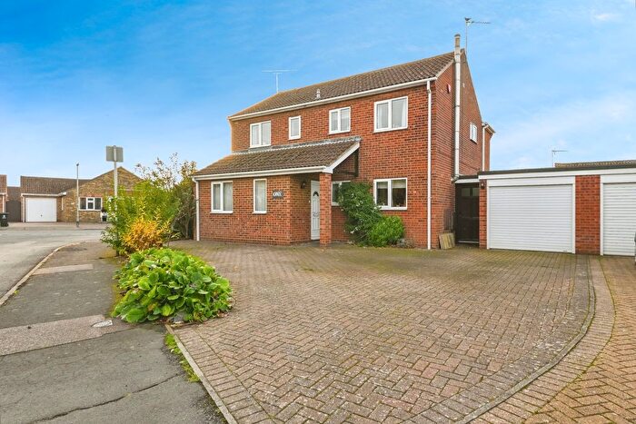 5 Bedroom Detached House For Sale In Stonham Avenue, Clacton-On-Sea, Essex, CO16