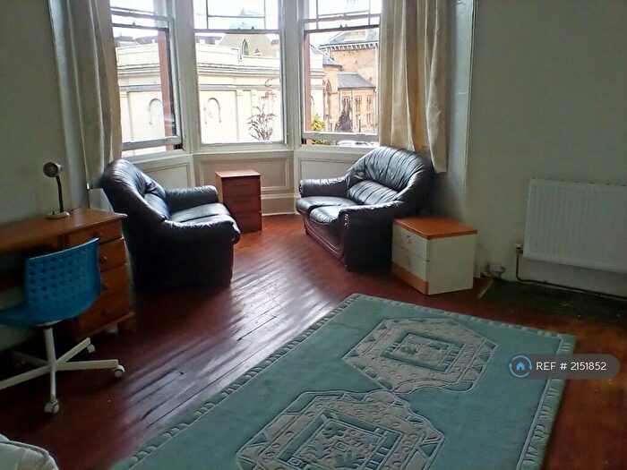 4 Bedroom Flat To Rent In Cranworth Street Hillhead, Glasgow, G12