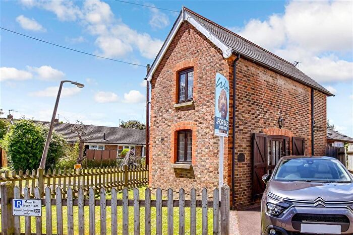 1 Bedroom Detached House For Sale In Church Road, Paddock Wood, Tonbridge, Kent, TN12