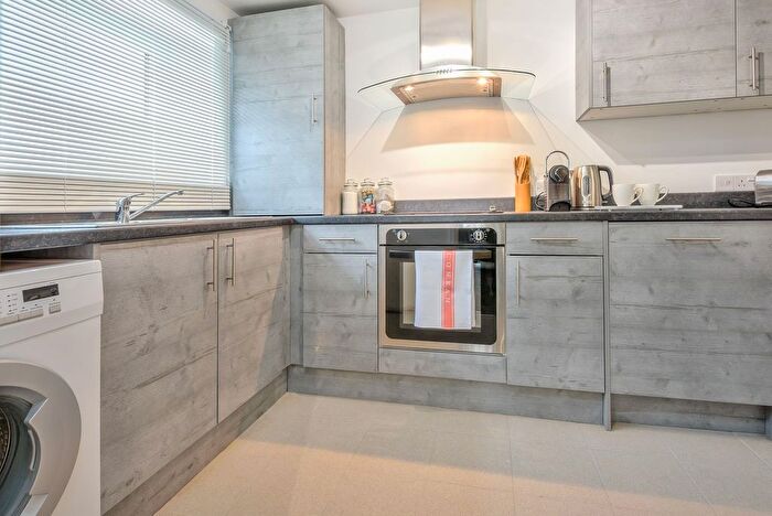 2 Bedroom Flat To Rent In Haybridge Road, Hadley, TF1
