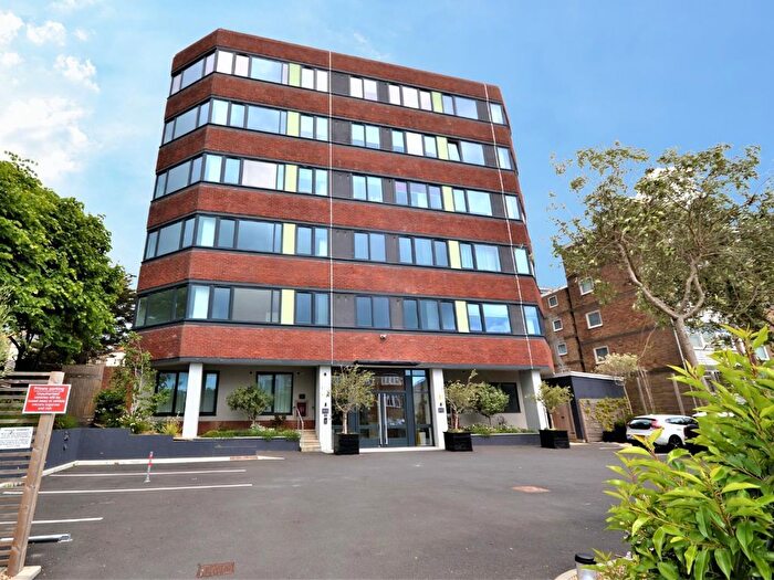 Studio For Sale In Upperton Road, Eastbourne, BN21