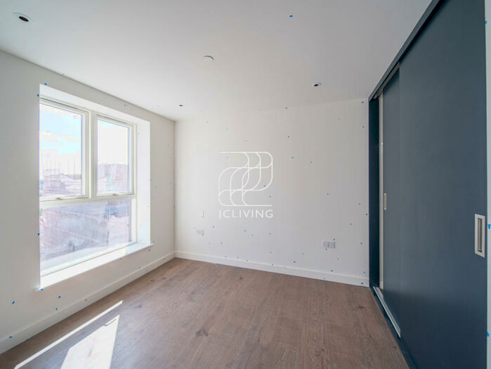 Studio To Rent In Clarendon, London, N8