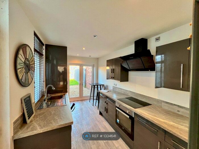 3 Bedroom Terraced House To Rent In Johnson Street, Cleethorpes, DN35