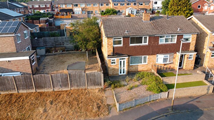 3 Bedroom Semi Detached House For Sale In Park Rise, Leicester, LE3