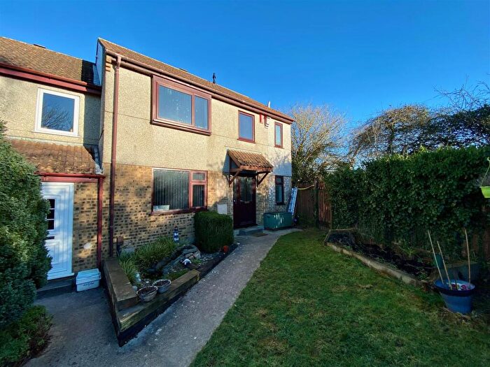 4 Bedroom End Of Terrace House For Sale In Plympton, Plymouth, PL7