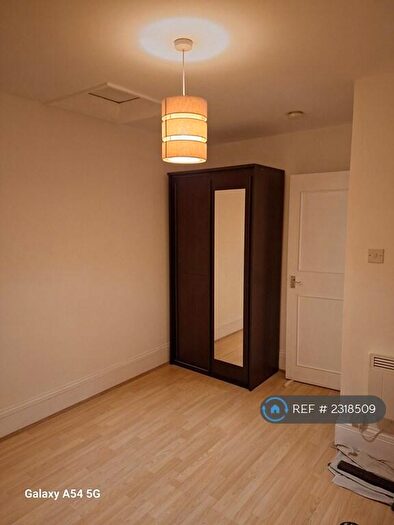 1 Bedroom Flat To Rent In South Terrace, Littlehampton, BN17