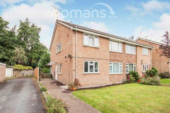 2 Bedroom Property To Rent In Blackmoor Wood, Ascot, SL5