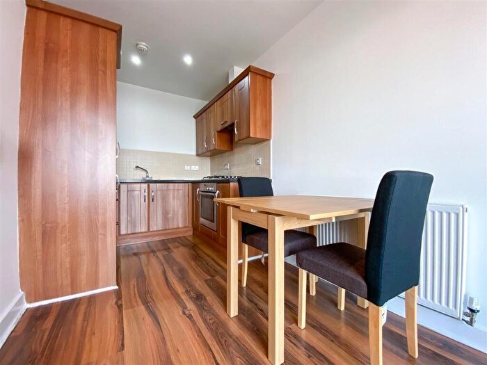 2 Bedroom Apartment To Rent In Southpoint, Lane End Road, Burnage, M19