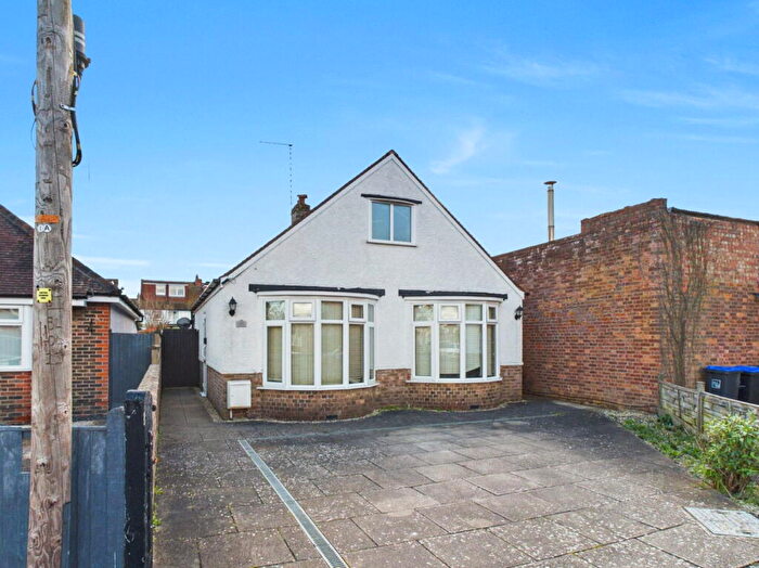 2 Bedroom Detached Bungalow For Sale In Livesay Crescent, Worthing, BN14