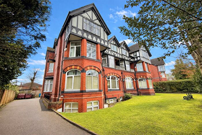 Apartment To Rent In Ballbrook Avenue, Manchester, M20