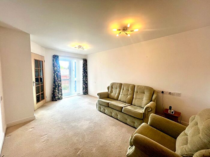 1 Bedroom Flat To Rent In Limborough Road, Wantage, OX12