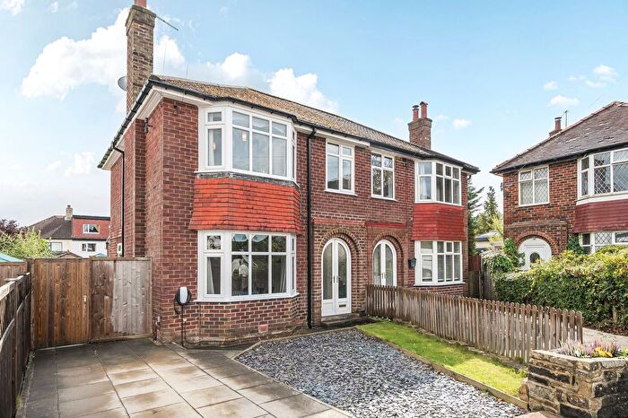 3 Bedroom Semi-detached House For Sale In St. Winifreds Avenue West, Harrogate, HG2