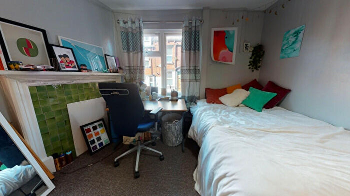 6 Bedroom Terraced House To Rent In Manor Drive, Leeds, West Yorkshire, LS6