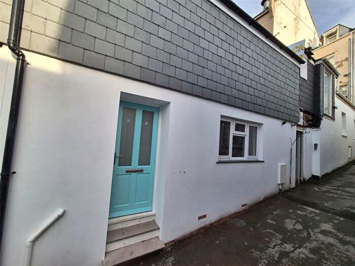 1 Bedroom Terraced House For Sale In Ilfracombe, EX34