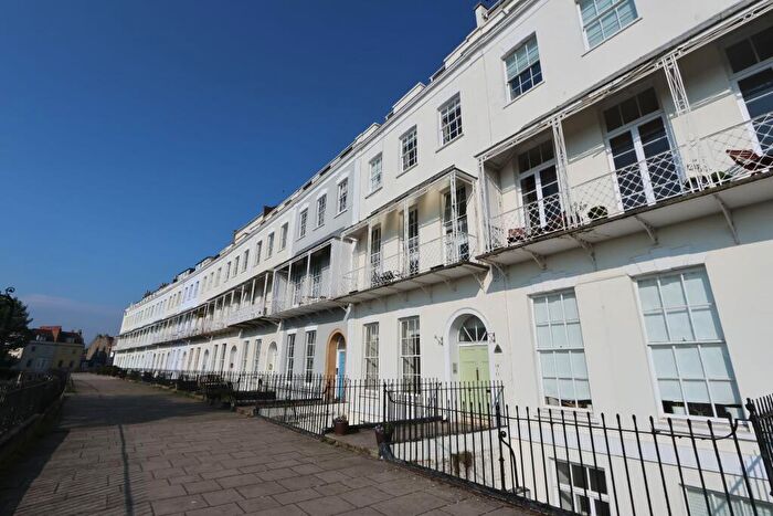 2 Bedroom Apartment To Rent In Royal York Crescent, BS8