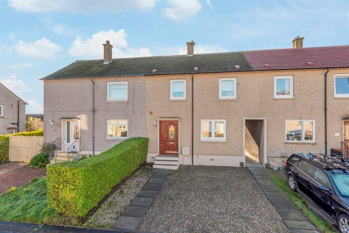 2 Bedroom Terraced House For Sale In Leadside Crescent, Wellwood, KY12