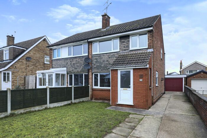 3 Bedroom Semi-Detached House To Rent In Woodsetts Road, North Anston, Sheffield, South Yorkshire, S25