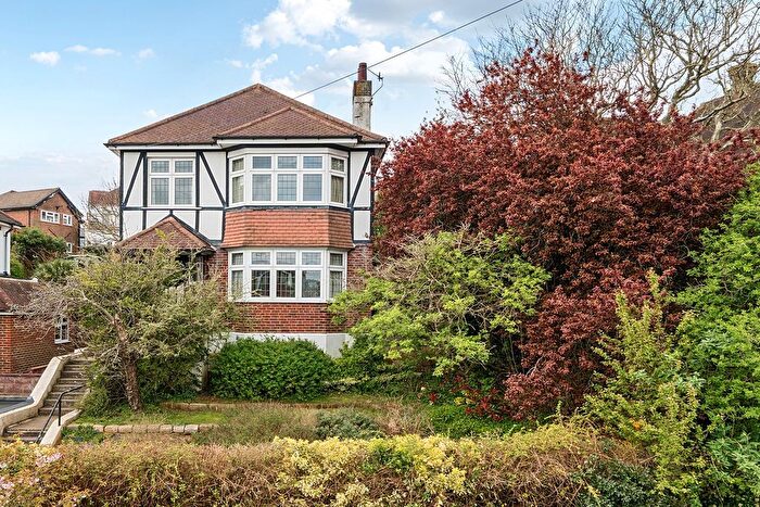 3 Bedroom Detached House For Sale In Tivoli Crescent North, Brighton, BN1