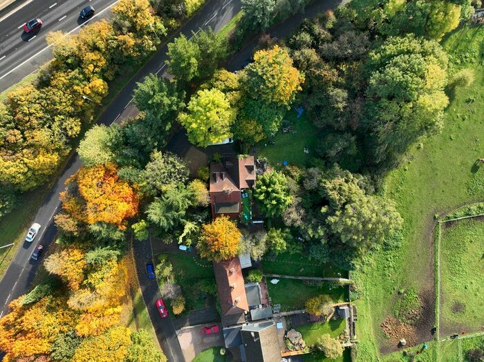 5 Bedroom Semi-Detached House For Sale In Lemsford Village, Lemsford, Welwyn Garden City, AL8