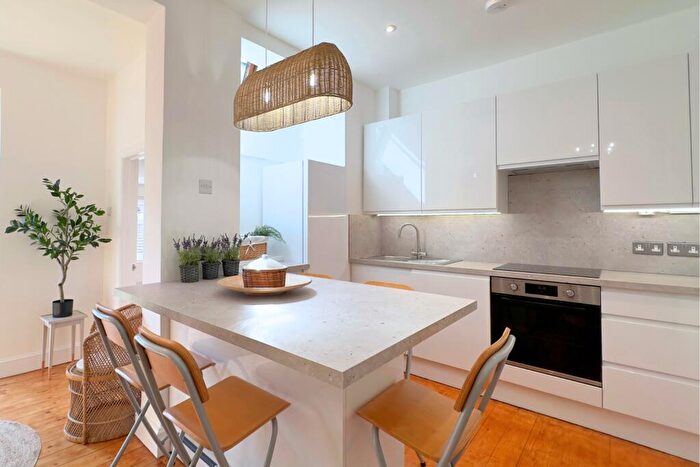 3 Bedroom Terraced House To Rent In Cowper Avenue, Sutton, SM1