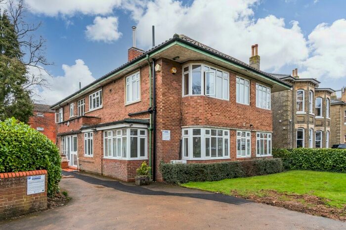 3 Bedroom Apartment To Rent In The Avenue, Southampton, SO17