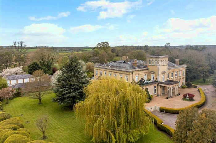 2 Bedroom Flat For Sale In Ware Park, Ware, SG12