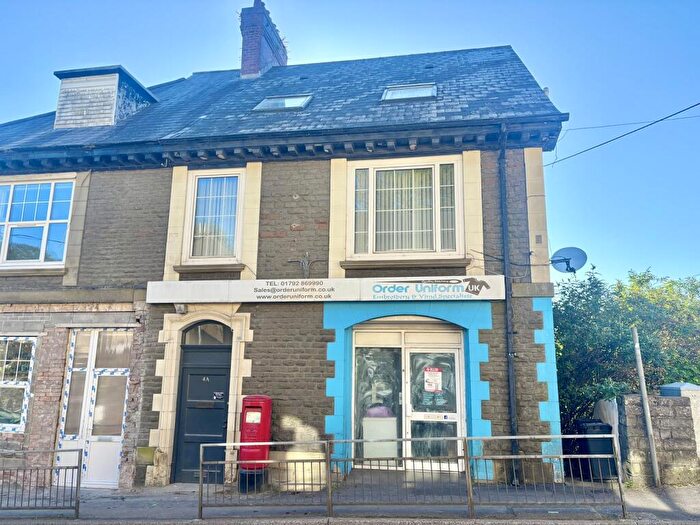 3 Bedroom Semi Detached House For Sale In Swansea Road, Pontardawe, Swansea., SA8