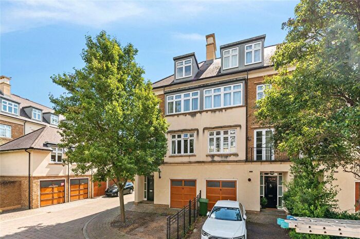 4 Bedroom End Of Terrace House To Rent In Kelsall Mews, Kew Riverside, Kew, Surrey, TW9