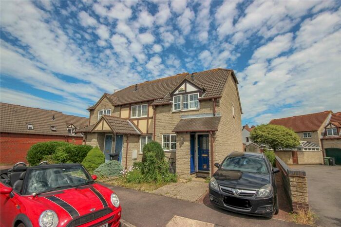 2 Bedroom End Of Terrace House To Rent In Brackendene, Bradley Stoke, Bristol, BS32