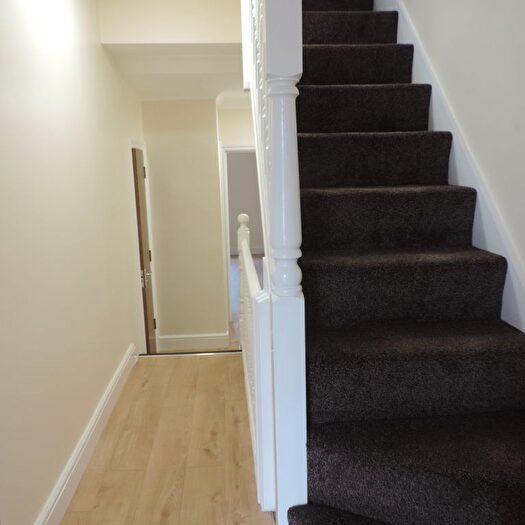 3 Bedroom Flat To Rent In Church Rd, London, E10