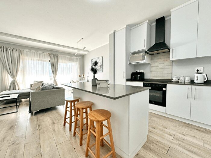 3 Bedroom Flat To Rent In Mount Park Ave, South Croydon, CR2