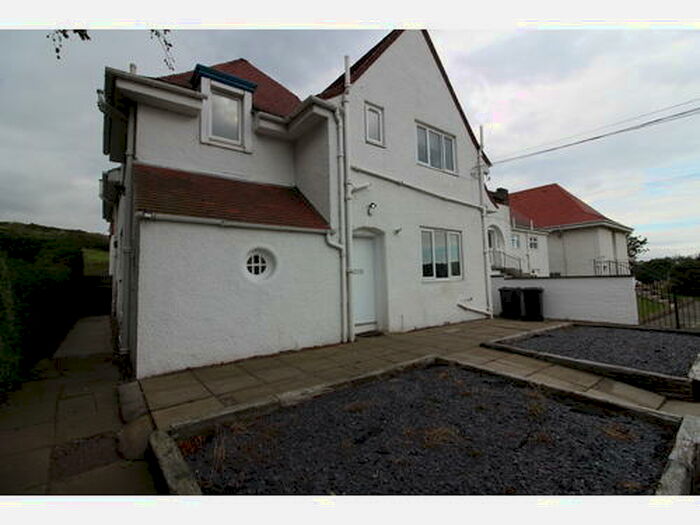 4 Bedroom Semi-Detached House To Rent In Biggar Road, Edinburgh, EH10