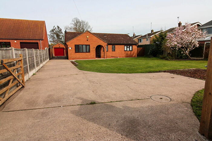 3 Bedroom Detached Bungalow For Sale In Walkerith Road, Morton, Gainsborough, DN21