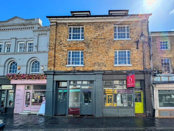 2 Bedroom Flat To Rent In Railway Street, Hertford, SG14