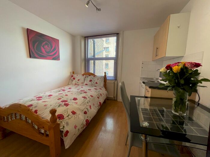 Studio To Rent In Cromwell Road, London, SW7