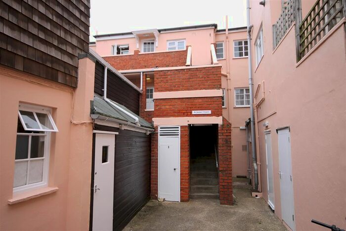 2 Bedroom Flat To Rent In Quay Street, Yarmouth, PO41