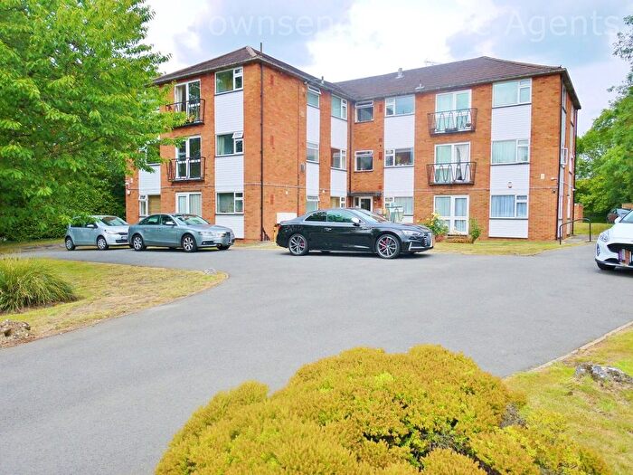 2 Bedroom Flat To Rent In Bramham Court, Northwood, HA6