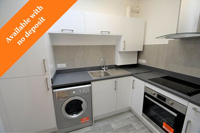 1 Bedroom Flat To Rent In Kingston Road, North End, Portsmouth, Hampshire, PO2