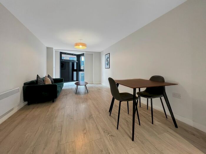 1 Bedroom Flat To Rent In Block E, Victoria Riverside, Leeds City Centre, LS10