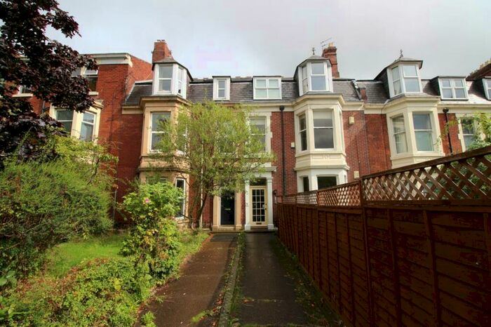 3 Bedroom Flat To Rent In St Georges Terrace, Jesmond, Newcastle Upon Tyne, NE2