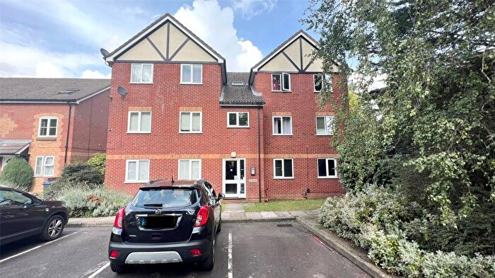 1 Bedroom Apartment To Rent In Groveland Place, Reading, Berkshire, RG30